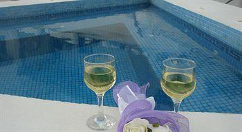 Irini Villas Resort 易莫洛林 外观 照片